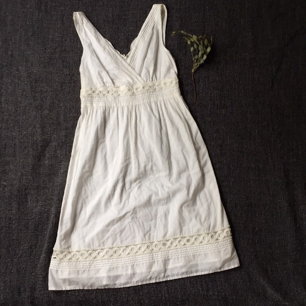 🌻. WHITE SUNDRESS